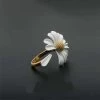 Korean Daisy Flower Elegant Opening Rings Women Adjustable Wedding Party Engagement Finger Rings Statement Jewelry Gift