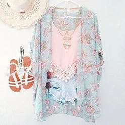 Women Blouses Plus Sizes Floral Cardigan Women Tops Chiffon Batwing Blouse Kimono Cardigan